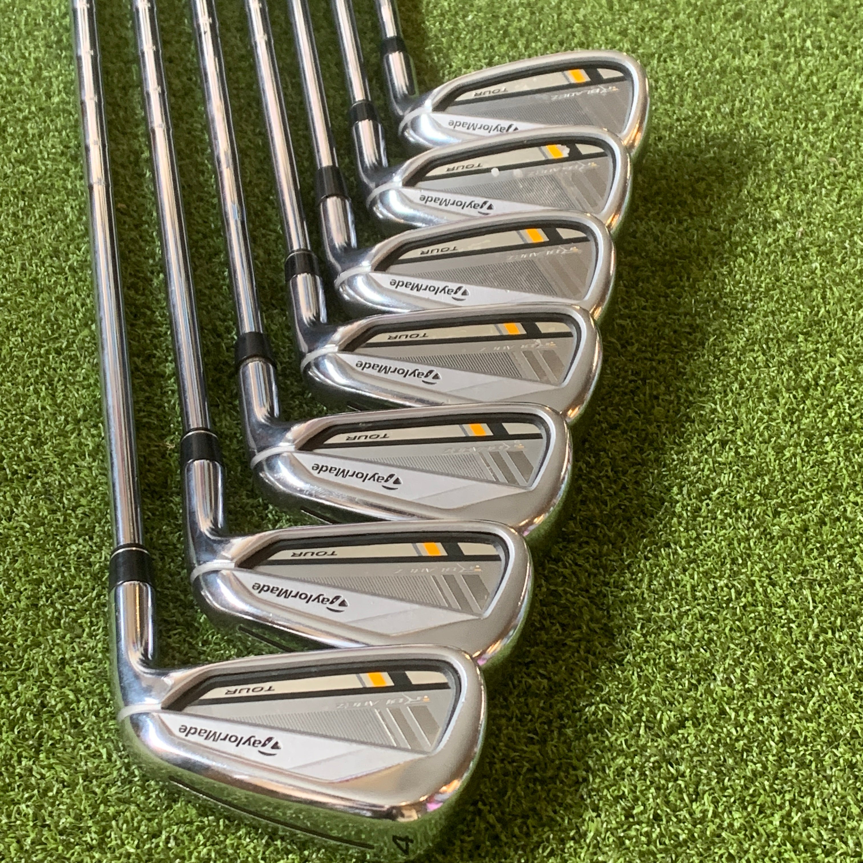 RH Taylormade Rocketbladez Tour Iron Set (4-PW) – Golf4U