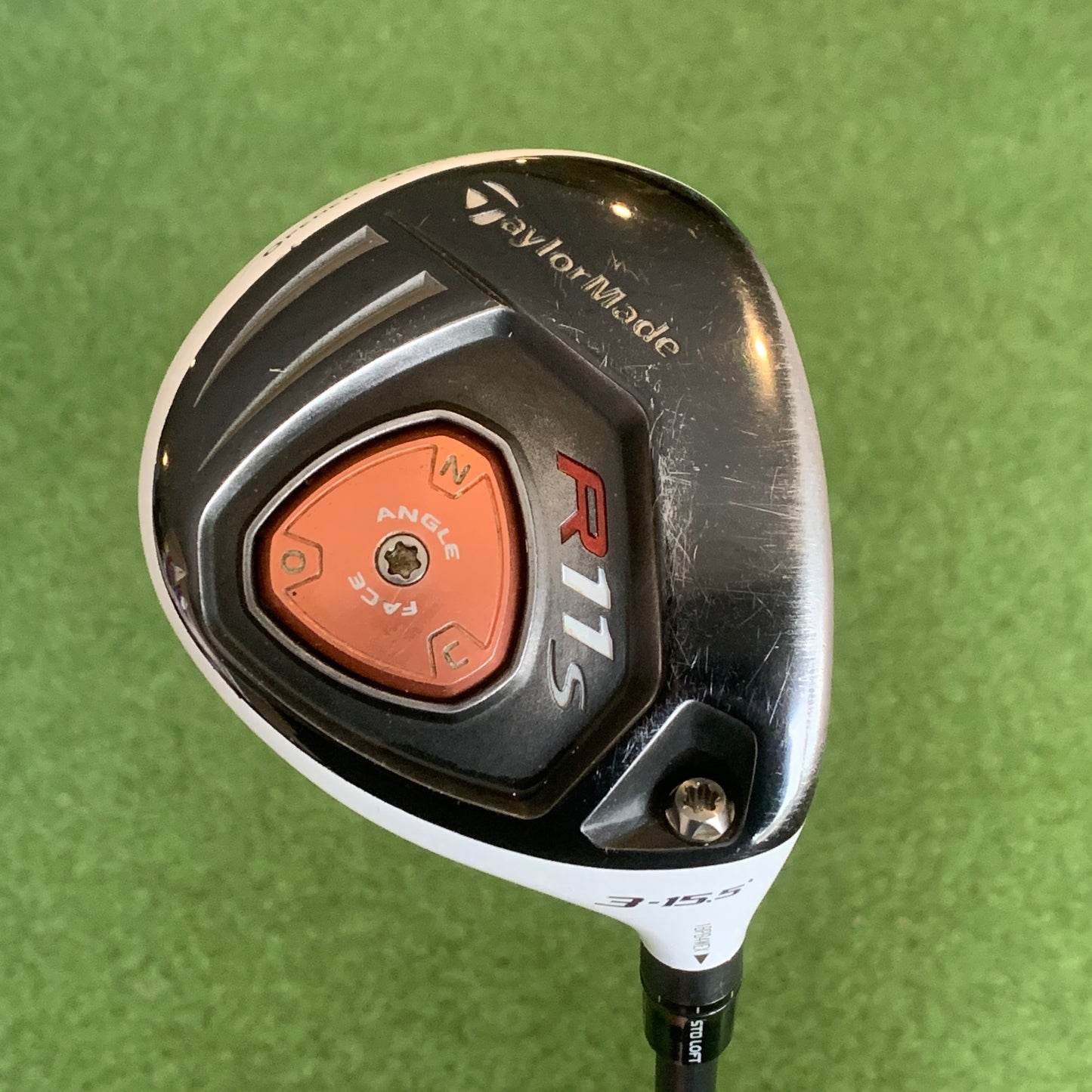 RH Taylormade R11s 3 Wood. Stiff Flex