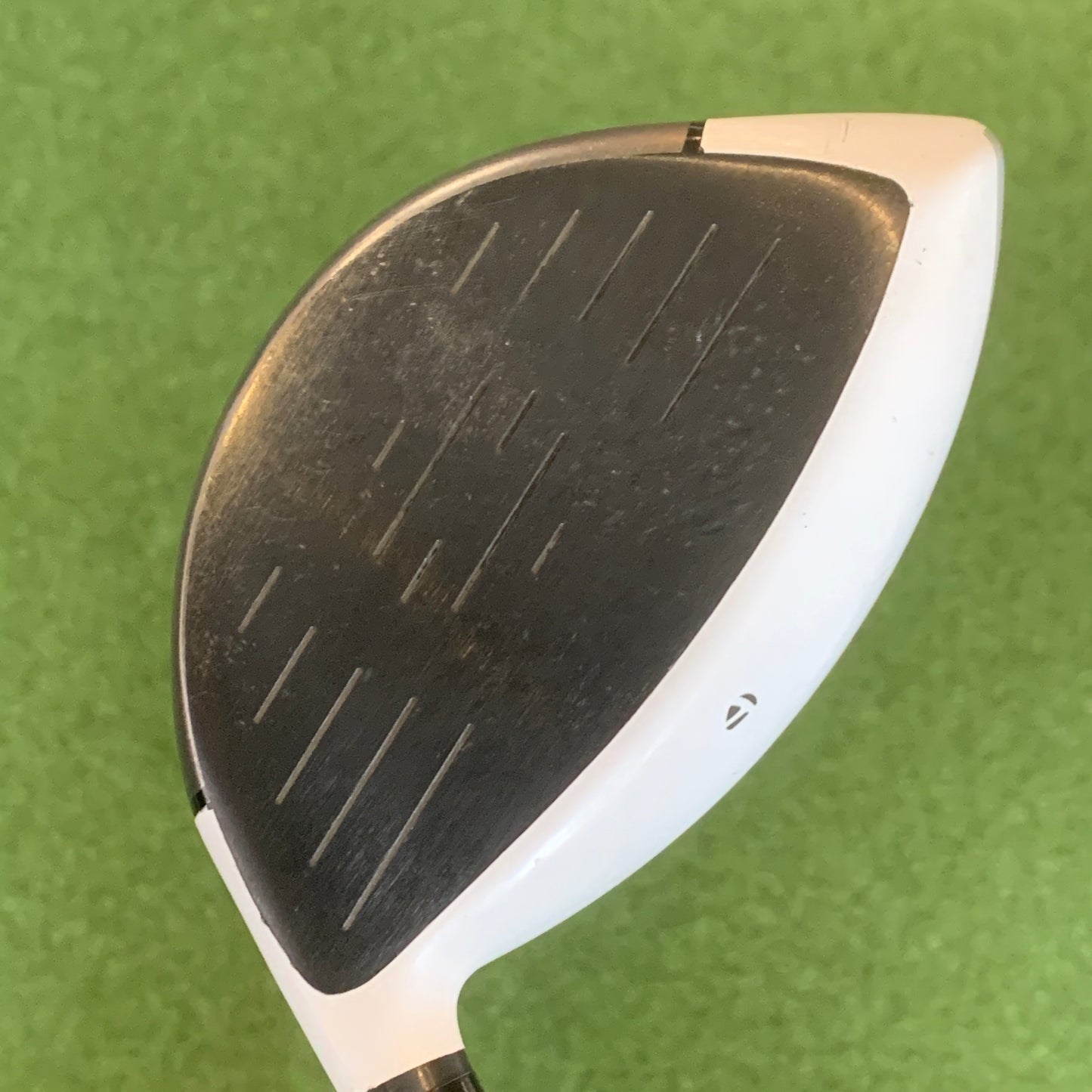 RH Taylormade R1 Driver (10)