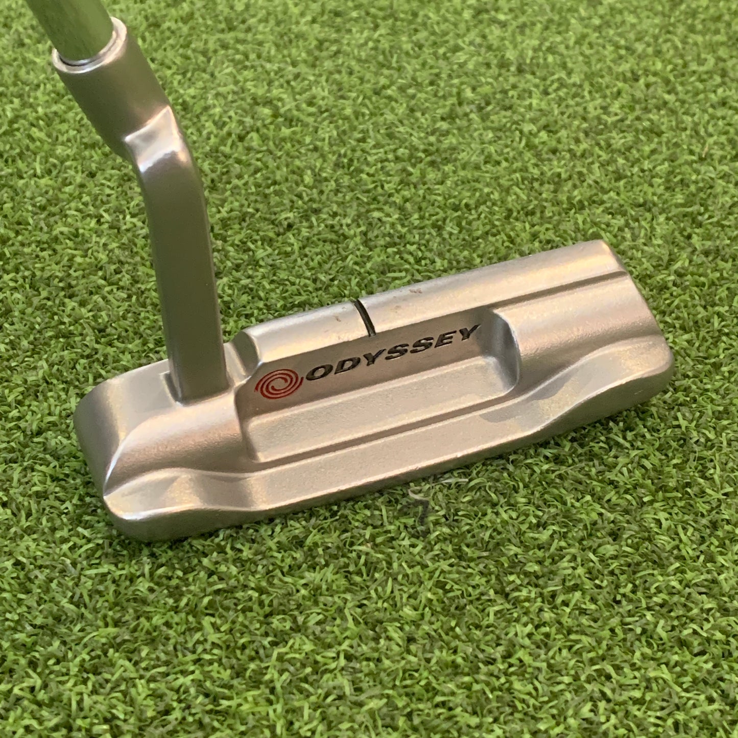 RH Odyssey White Hot #1 Putter. 35 IN.