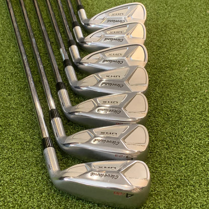 RH Cleveland Launcher UHX Iron Set (4-PW). Regular Flex.