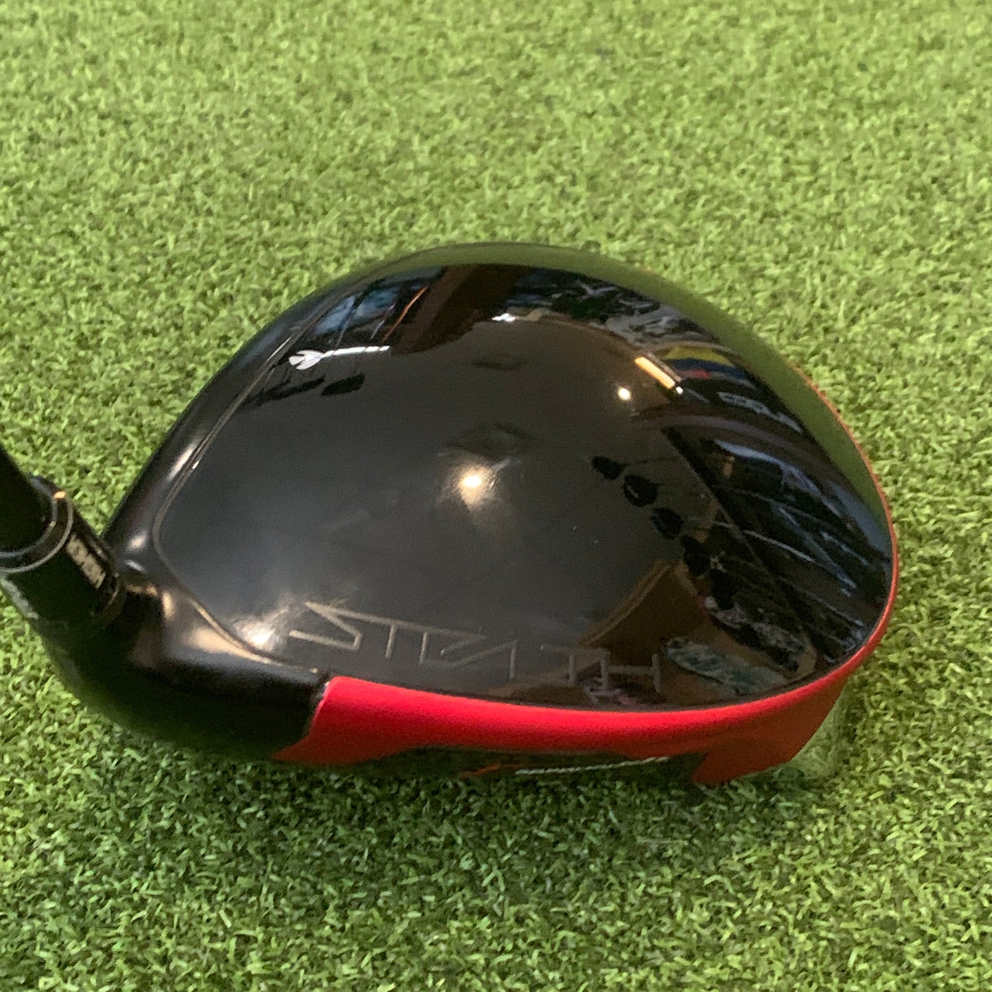 RH Taylormade Stealth 2 Driver (10.5). Stiff Flex.