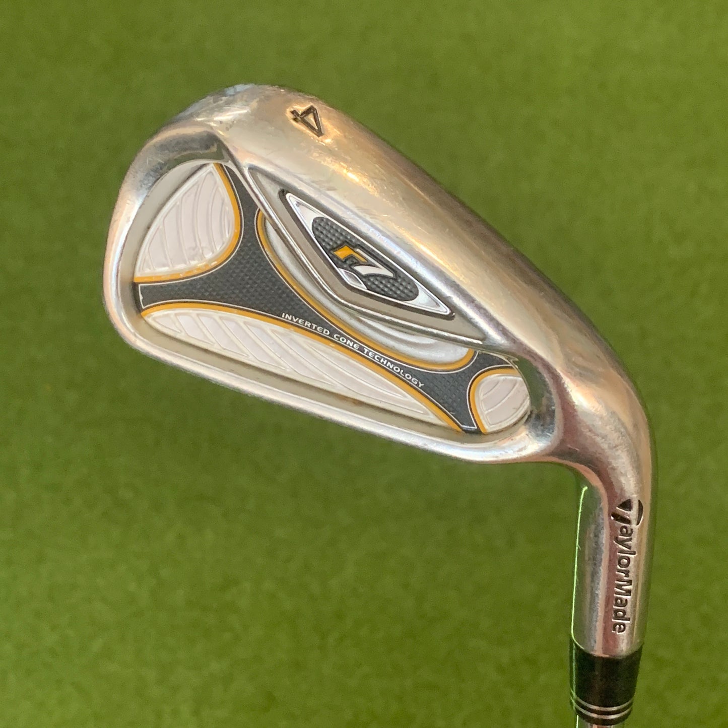 RH Taylormade R7 4 Iron. Regular Flex.