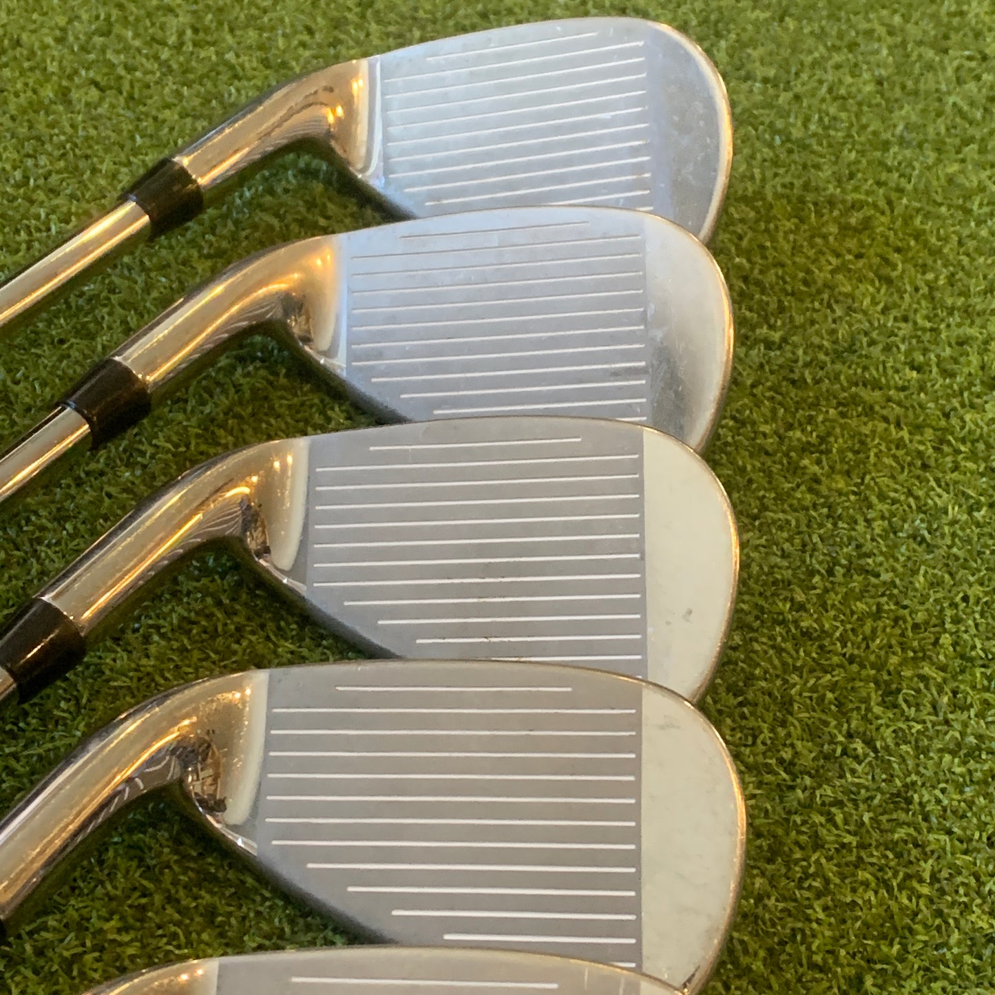 RH Cobra Baffler XL Iron Set (4-PW, GW). Regular Flex.