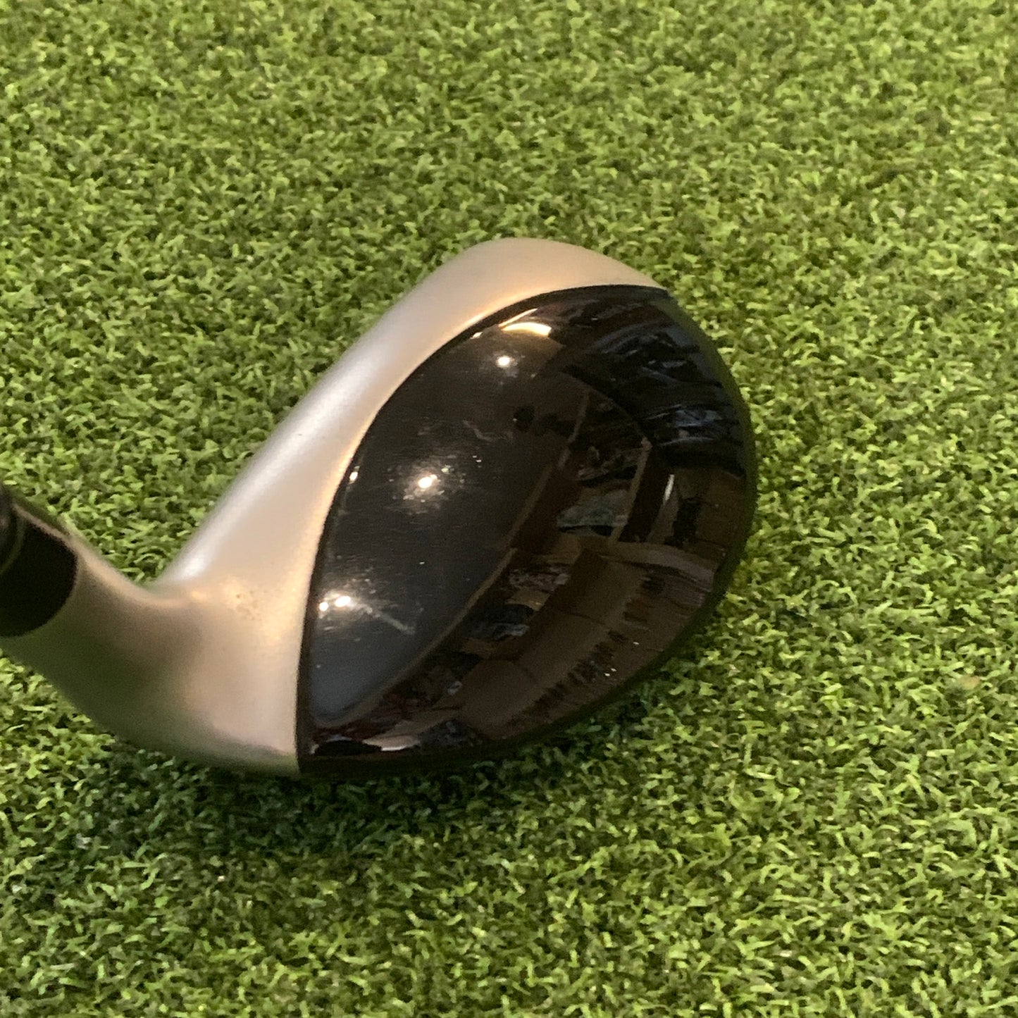 RH Taylormade R7 Draw Rescue 3 Hybrid. Stiff Flex.