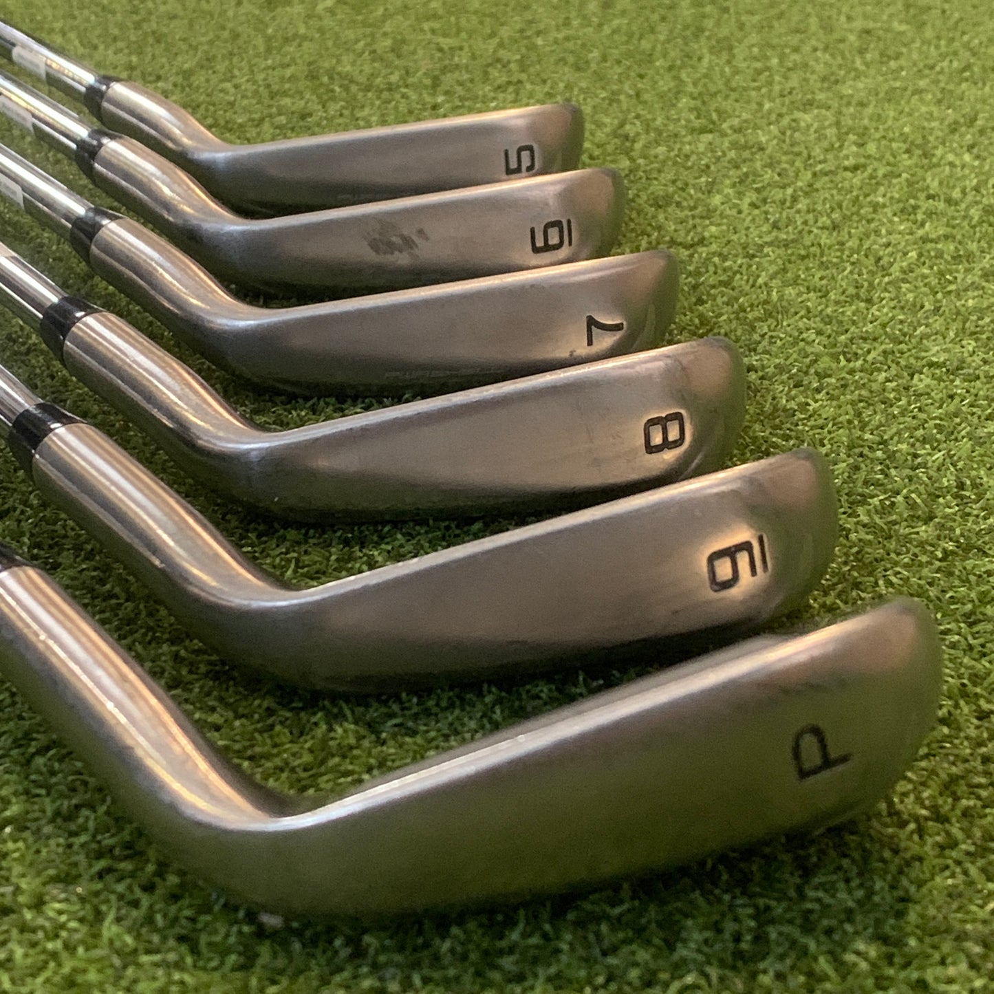 LH Cobra Aerojet Iron Set (5-PW). Stiff Flex.