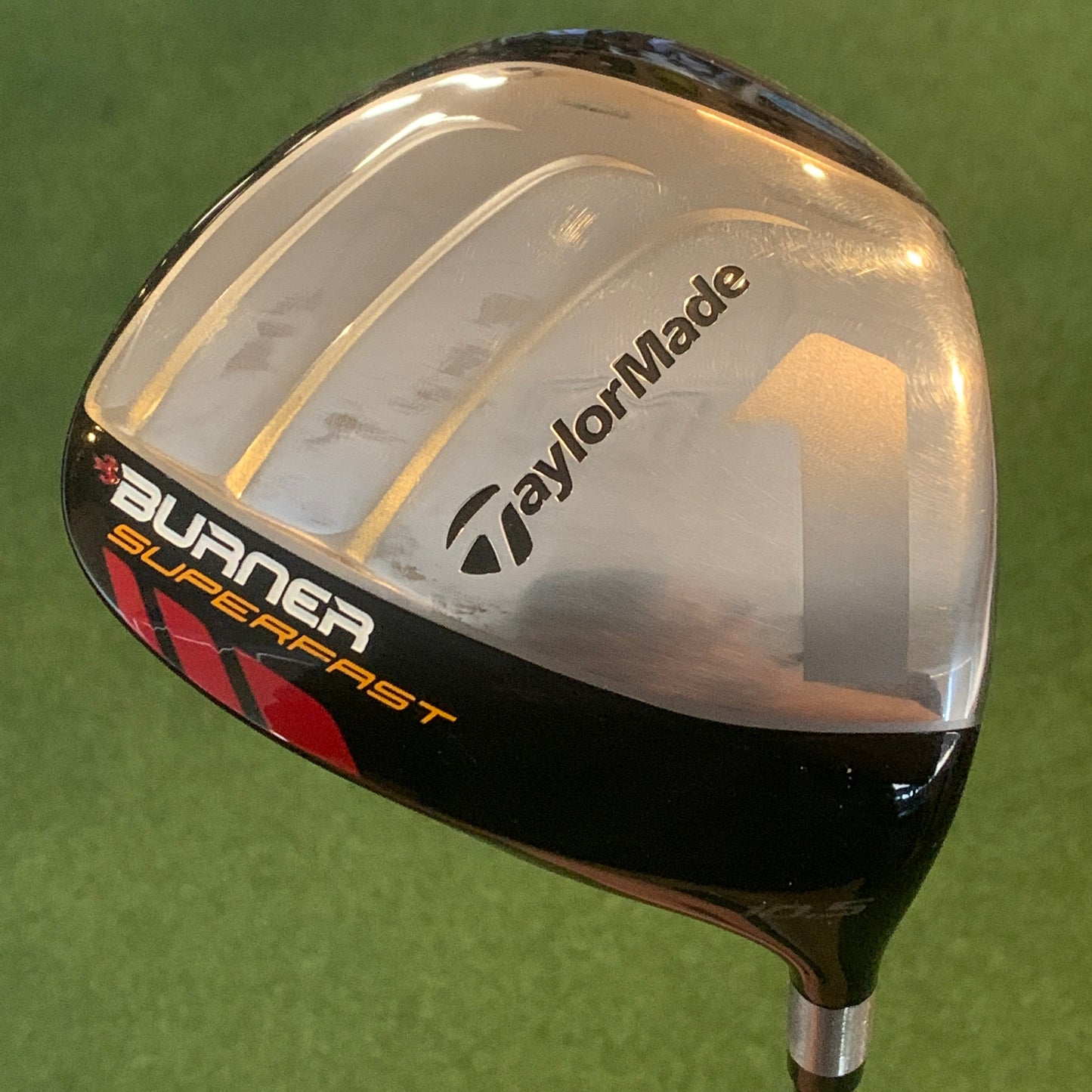 RH Taylormade Superfast Driver (10.5). Stiff Flex.