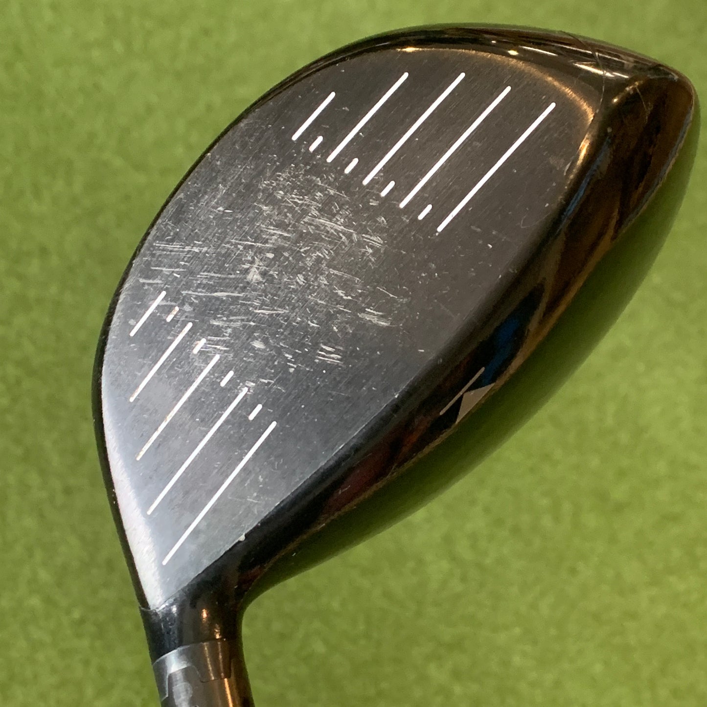 RH Titleist 910D2 Driver (9.5)