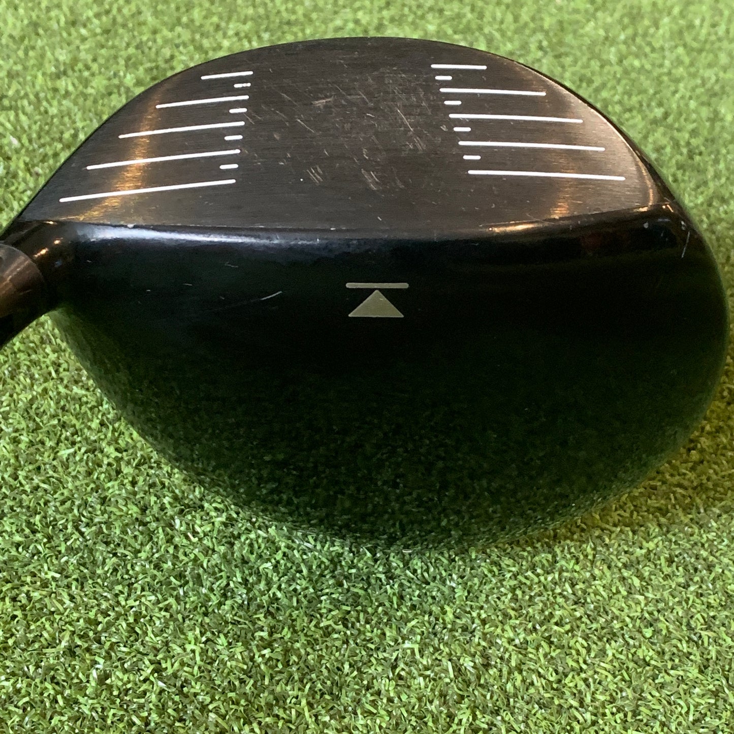 RH Titleist 910D2 Driver (9.5)