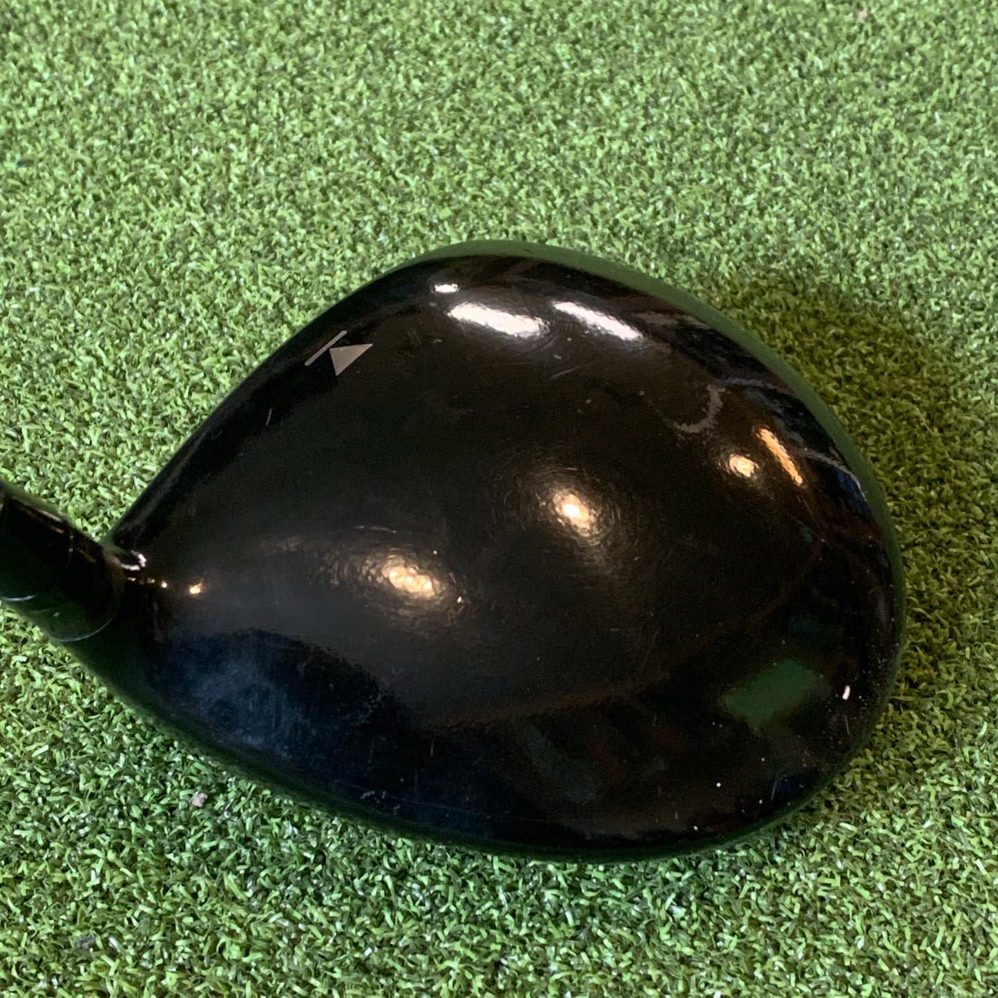 RH Titleist 910D2 Driver (9.5)